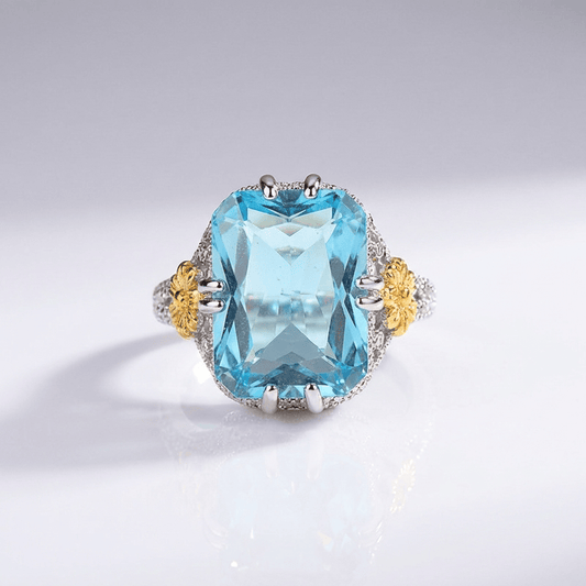 Gold Aquamarine Vintage Ring