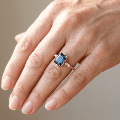 Gold Sapphire & Diamond Ring